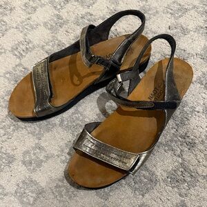 NAOT Size 40 Like New! Elegant Metallic Sandals